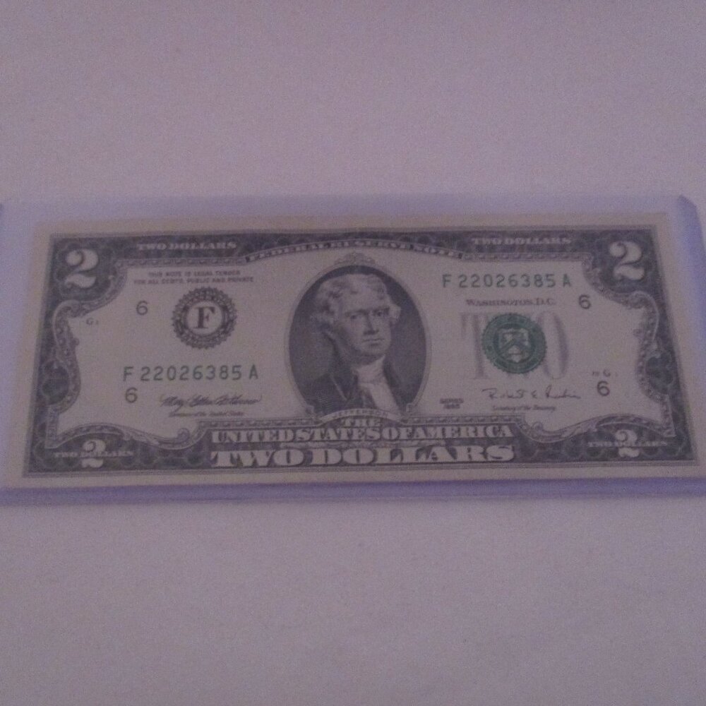 Two ($2.00) Dollar Currency Bill Series1995 # F 22026385 A in Protective Case